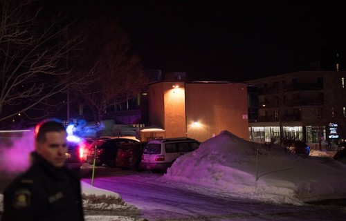 Canada: Un «attentat terroriste» à la Grande mosquée de Québec fait au moins 6 morts - ảnh 1